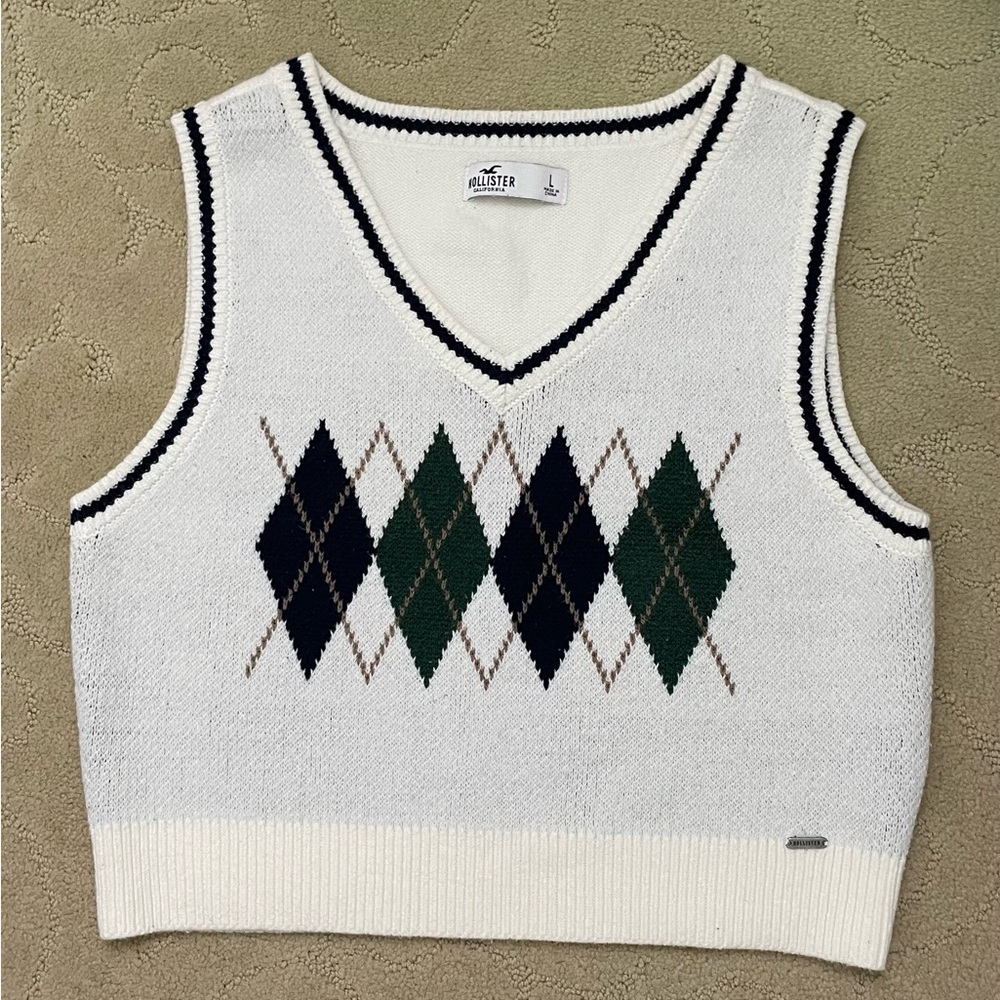 Hollister Women's V-Neck Argyle Sweater Vest - White, Green, and Black